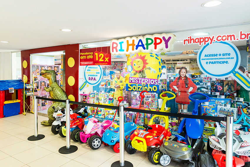 Bangu Shopping - A Ri Happy Brinquedos está arrasando com