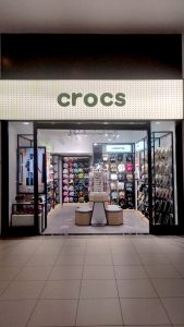 crocs shopping la plage guaruja (5)